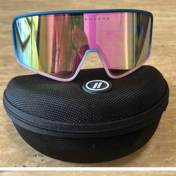 Blenders Accessories Blenders Destiny Love Polarized Sunglasses